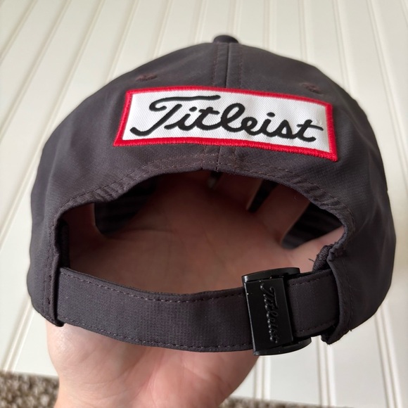 Titleist | Men's Performance Tour Elite Golf Outdoor Hat Black Red - Picture 8 of 8